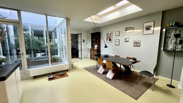 Medium property photo - Lange Beestenmarkt, 2512 ED The Hague